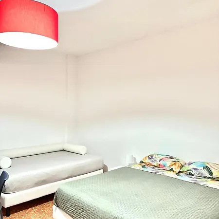 Bam Bam Tiburtina Guesthouse Rome Room photo