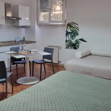 Bam Bam Tiburtina Guesthouse Rome Exterior photo